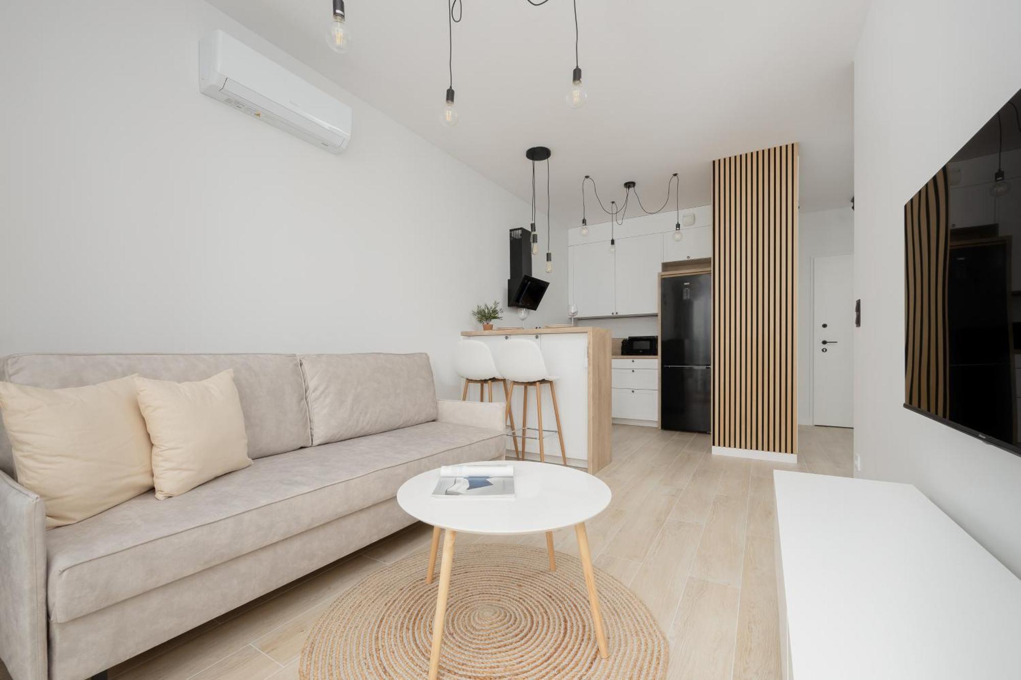 Lägenhet Stylish With Parking By Renters Warszawa