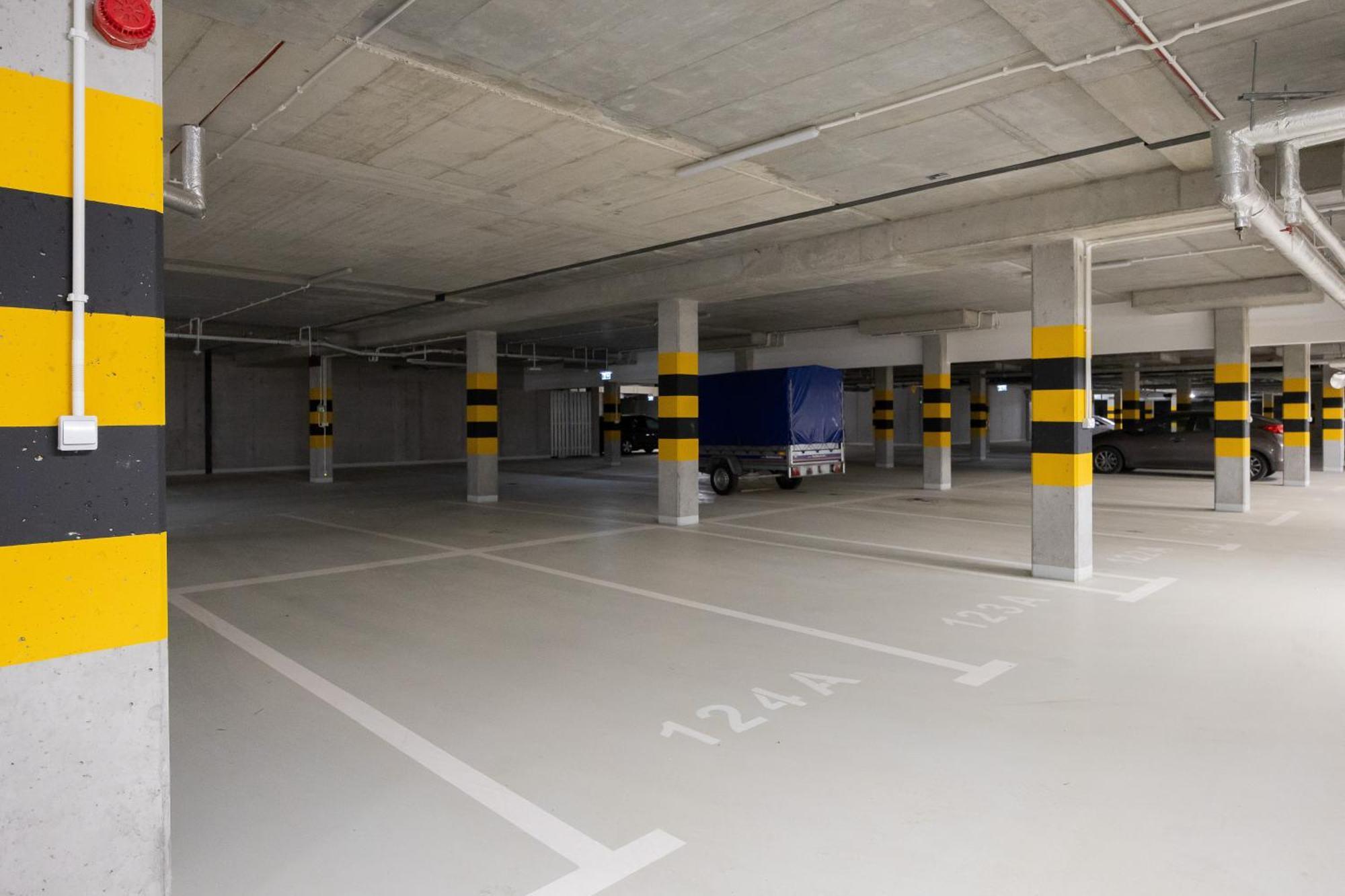 Lägenhet Stylish With Parking By Renters