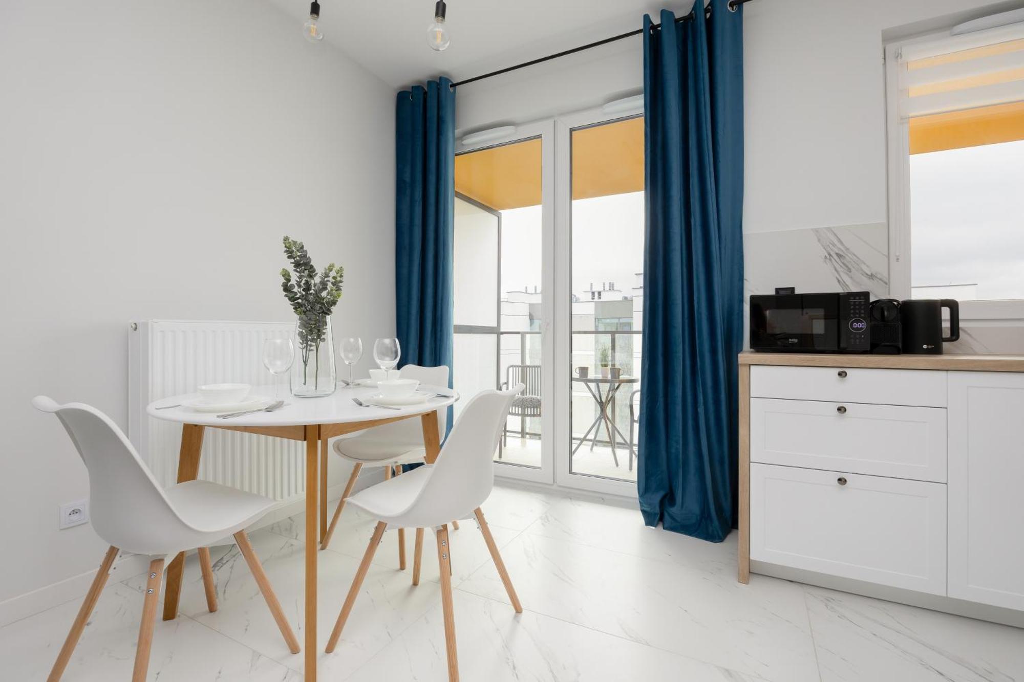 Stylish With Parking By Renters Warschau
